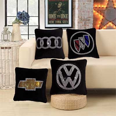 汽车标志镶嵌抱枕定做
