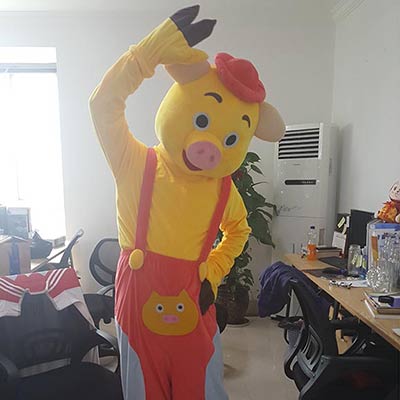 广西夏荷文化传媒有限公司和人偶服