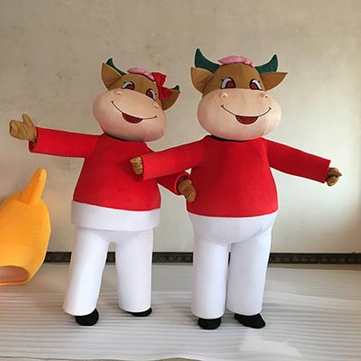 <b>千牛人偶服装厂家订制</b>