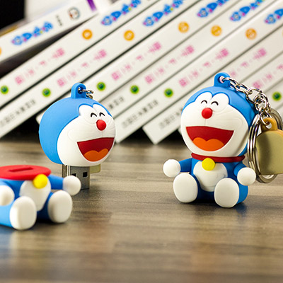 记忆面包U盘机器猫挂件定做